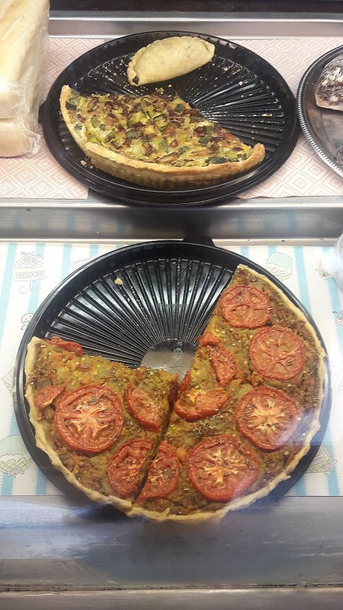 More options at the counter at Vegan Wraps in Montevideo