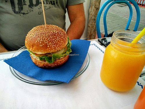 burger at H2O Juice Bar & Vegan Cafe in Fuerteventura