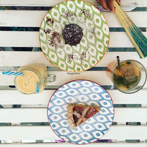 Afternoon treats at H2O Juice Bar & Vegan Cafe in Fuerteventura