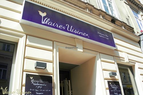 The entrance of the restaurant at Vlaire Uisine in Vienna