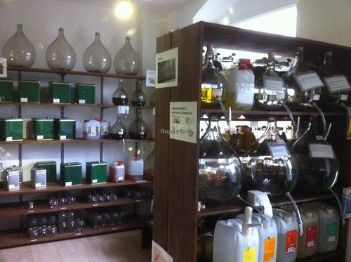 Oils etc. at Lose Dresden in Dresden