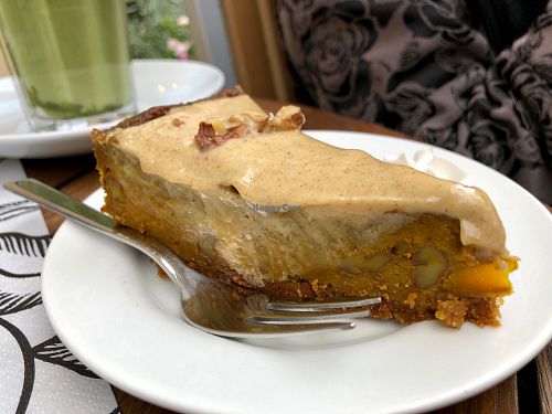 pumpkin cake — vegan at TONIS in Leipzig