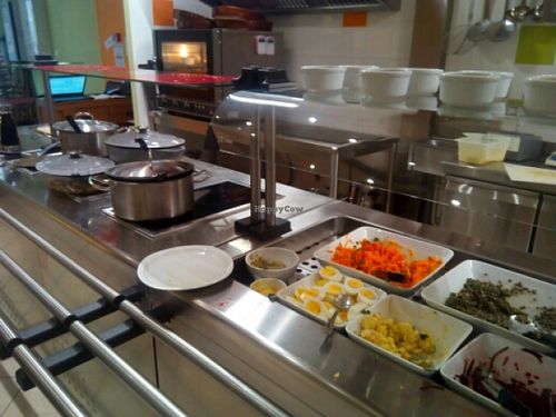 all vegan. most of the dishes are or can be made on the spot  at La Jasette in Auxerre