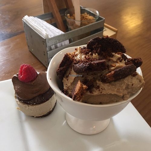 little ice cream sandwich + Manjar blanco ice cream topped with cacao&vanilla cookie at La Verde in Lima