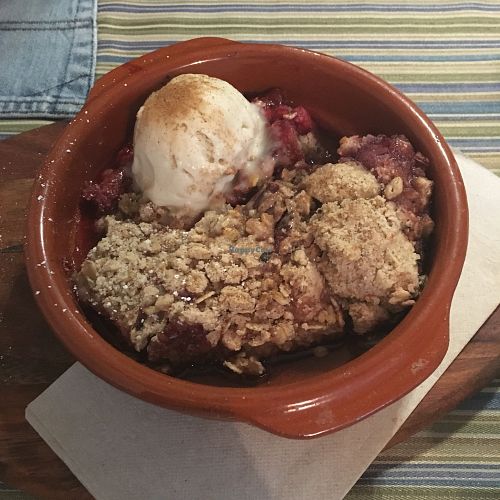 Croustade aux fruits de saison at GAÏA in Bromont