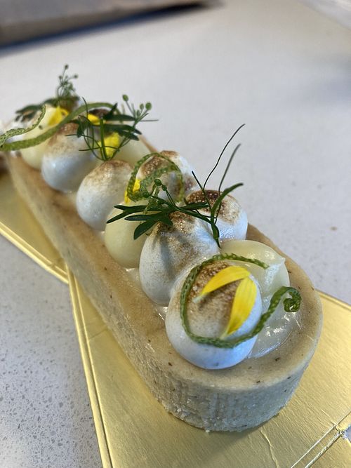 Delicious vegan lemon pie 😋  at Semilla in Santiago