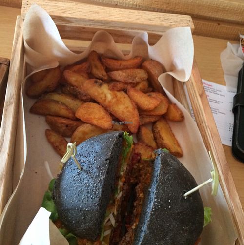 Flower burger ( with seitan patty) at Flower Burger - Viale Vittorio Veneto in Milan