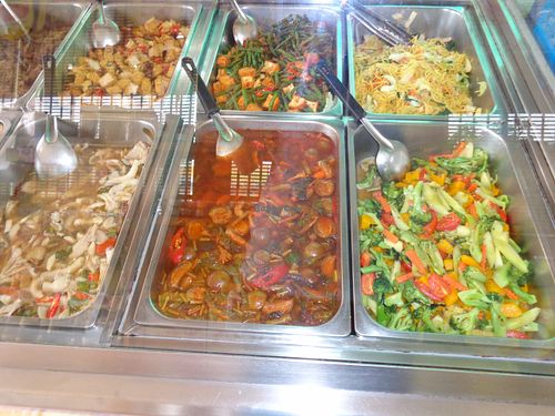 Buffet selection at Dtrairatanrap ร้านอาหารเจ กวนอู in Chiang Mai