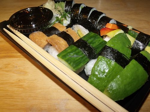 12 piece vegetarian sushi to take away at Kina Thai - Ryd in Linkoping