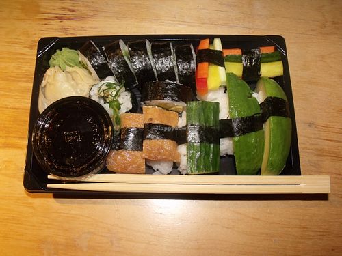 12 piece vegetarian sushi to take away at Kina Thai - Ryd in Linkoping