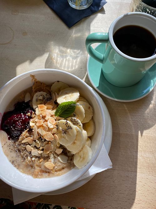 porridge + black filter at Espresso Library in Cambridge