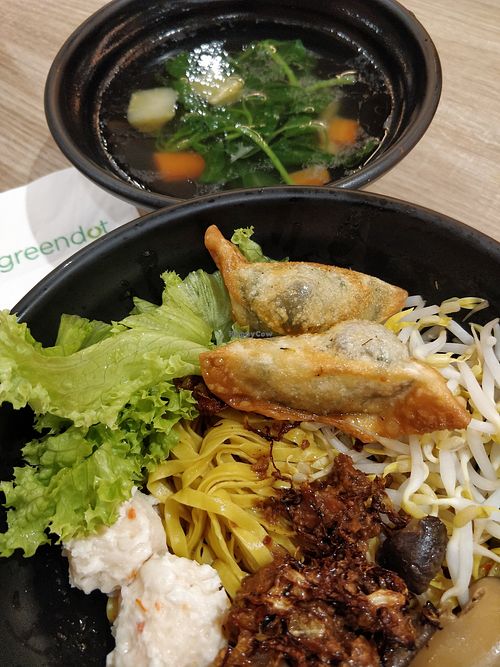 Mee pok dry with soup at Greendot 绿一点 - Raffles Place in Central Singapore