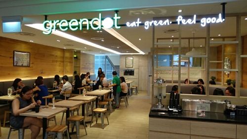 restaurant interior decor at Greendot 绿一点 - Raffles Place in Central Singapore