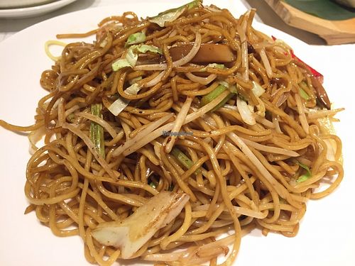 Fried noodles at Veg 6 in Hong Kong Island