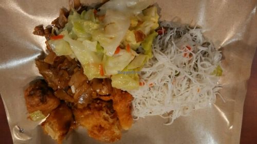 economic bee hoon  at Vegetarian at Esplanade Xchange in Central Singapore