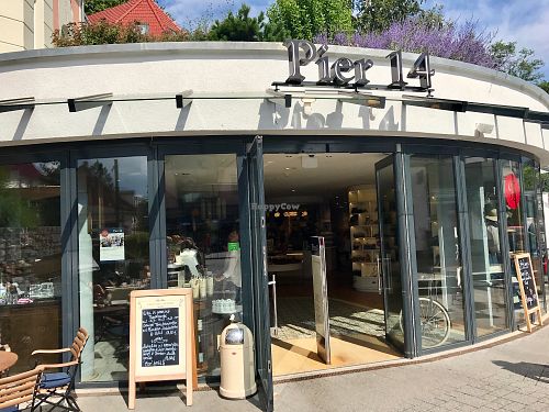 store front at Pier 14 in Seebad Zinnowitz