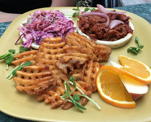 pulled back burger at Go Vegan Cafe in Las Vegas