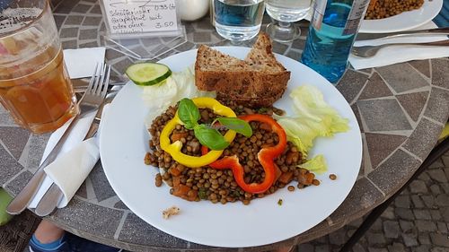 balsamic lentils at You're Welcome in Berlin