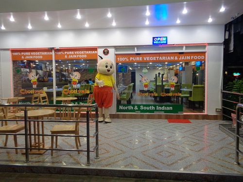 Street view from 2nd road at Chotivala in Pattaya