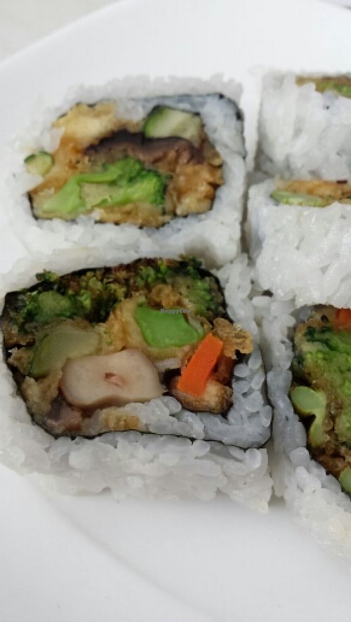 Vegetable Tempura Roll at Xin Bowl in Ridgecrest