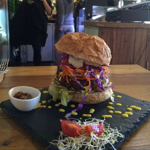 Today I had this delicious vegan burger at Native restaurant in Manly. Tonight we had quinoa risotto and spaghetti. Both were delicious. Wish the cafe was open in the evenings ... at Native - Feel Real in Manly