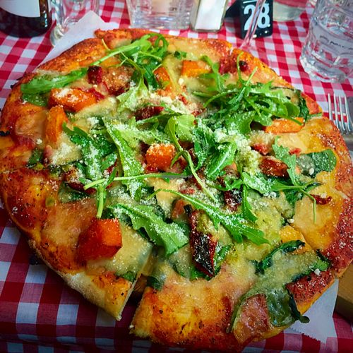 vegan pizza at Tutto Bene in Christchurch