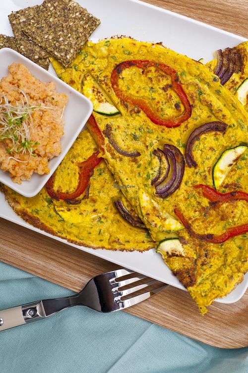 vegan omelette at Slow Foodiez in Budapest