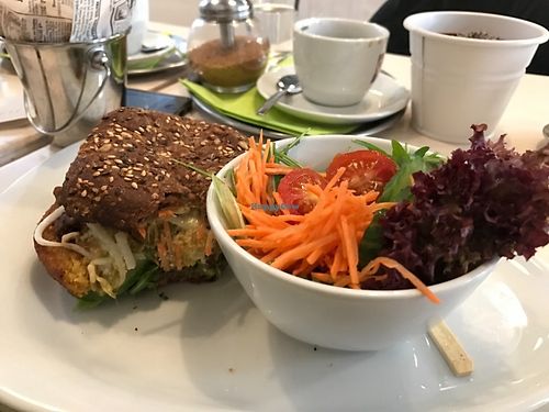 Low carb burger. at Veggiezz - Am Salzgriess in Vienna
