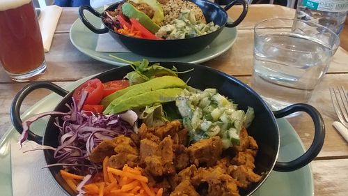 Veggie bowls at Veggiezz - Am Salzgriess in Vienna