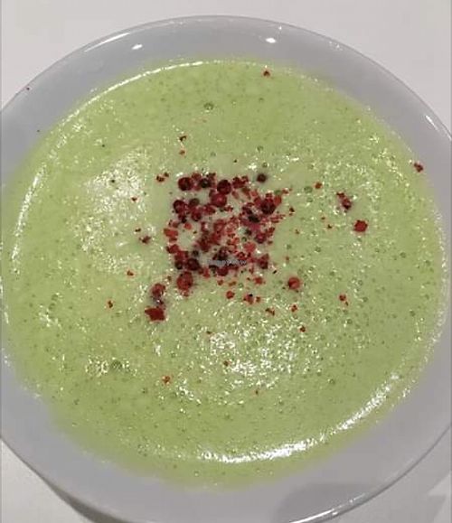 Pea soup  at bistRAWveg in Liberec