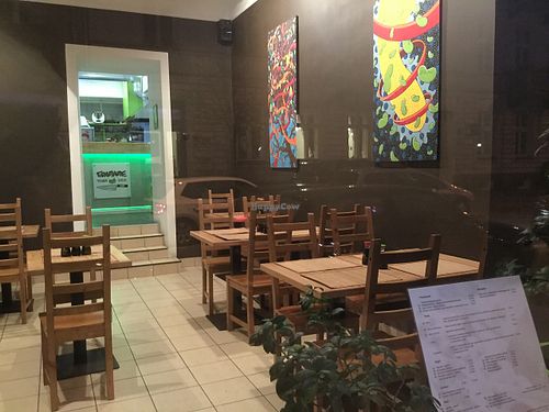 looking in  at Edamame Vegan Sushi in Warsaw