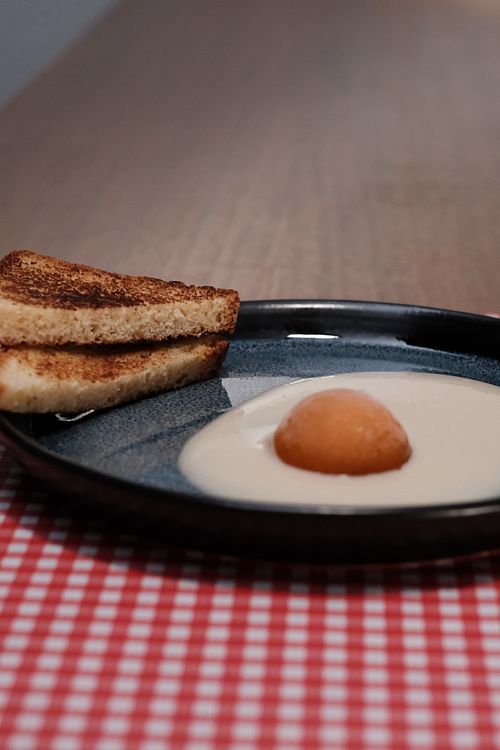 vegan Dessert at Samses in Zurich