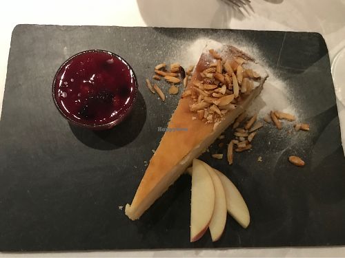 Vegan Cheesecake  at Samses in Zurich