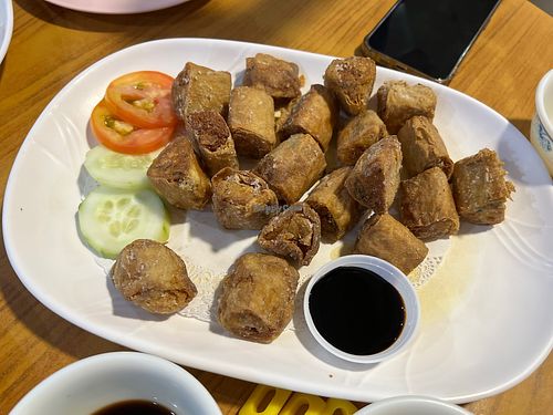Prawn balls made with toufu 8/10 not too bad  at Ru Lai 如来斋 in Central Singapore
