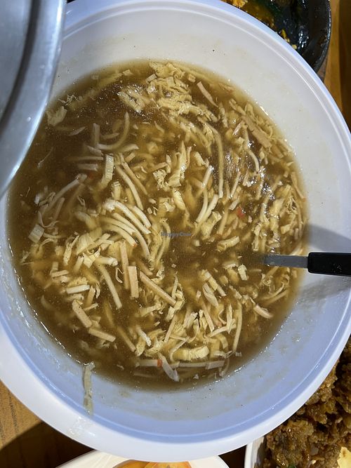 Sharks fin soup 7/10 no collagen and has a cumin taste  at Ru Lai 如来斋 in Central Singapore