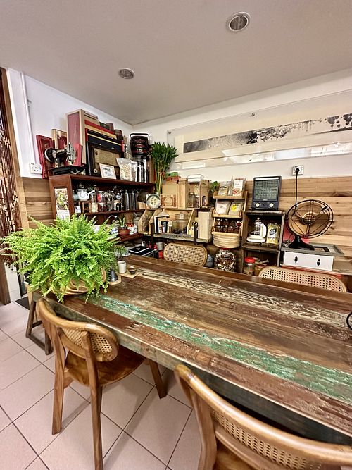   at Lutan 21 滷談21蔬食藥膳養生館 in Malacca