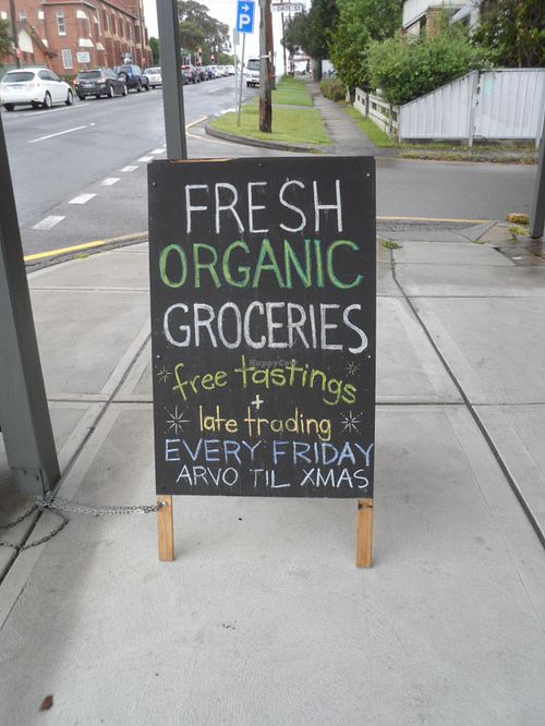 Outdoor sign at Goodness Me Organics in Adamstown