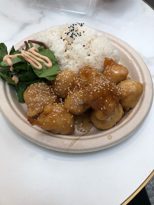 ‘ Honey chickn’ at Chi Ran Vegetarian Bar in Broadbeach