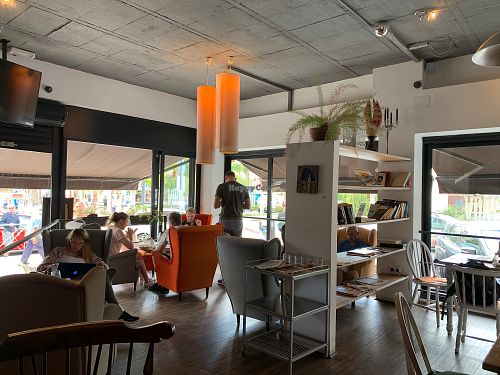 Ahora mismo, just now... great ambient! at SOPA in Tenerife