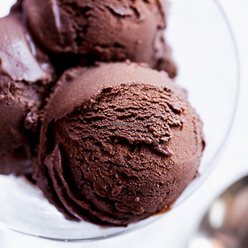 KAJU raw vegan chocolate ice cream (sugar-free) at Earthly Delights in Cairo