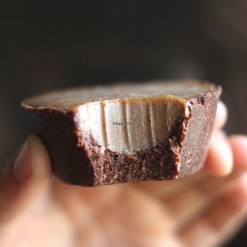 KAJU vegan raw cake with tahini (sugar-free, nut-free, gluten-free) at Earthly Delights in Cairo