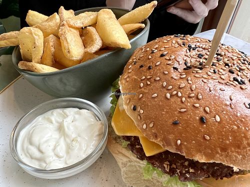 burger & fries  at Franz & Willi in Weimar