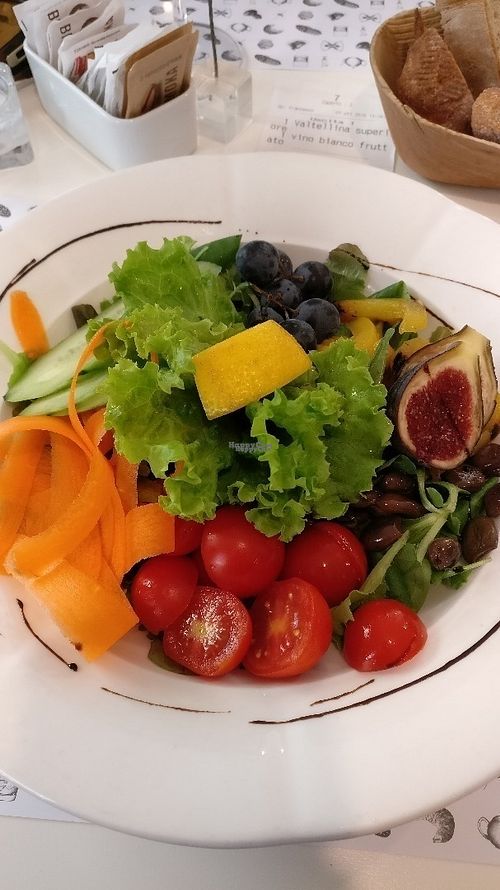 Vegan salad at Bistrot Merizzi in Tirano