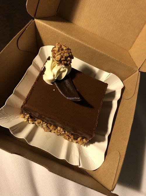 Caramel cake at Swing Kitchen - Operngasse in Vienna