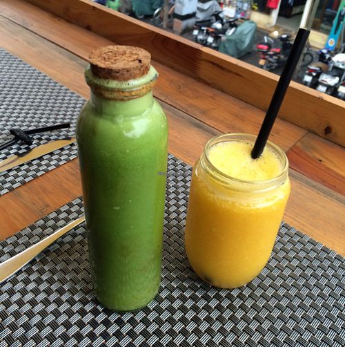 Green smoothie and mango juice  at Jalus Vegan Kitchen in Hanoi