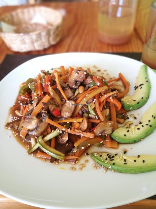 Chop suey as main dish at Bambu in Queretaro