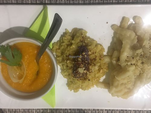 Fusilli cacio e pepe, saffron risotto, carrot and ginger velouté at Vibrazioni Vegetali in Abbiategrasso