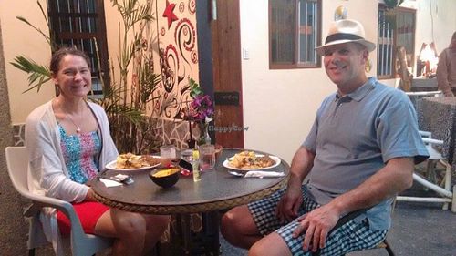 good friends,,, everynight.. at Amor Infinito in Montanita