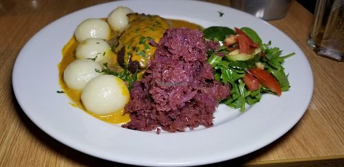 Rolled up meat with Silesian dumplings and purple cabbage at Zielony Most Bistro Weganskie in Katowice