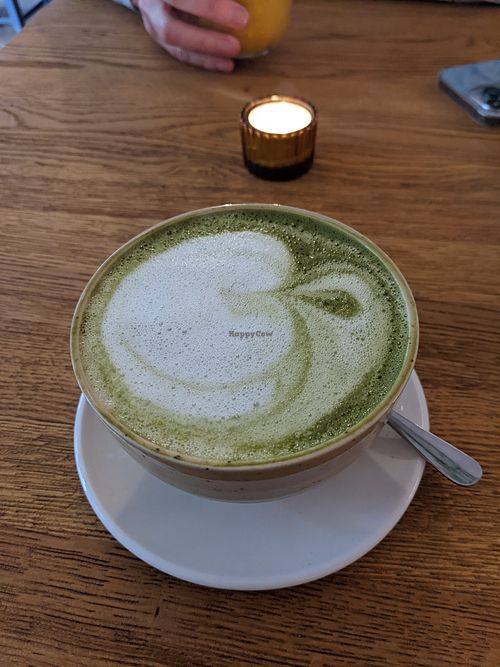 Matcha latte at Froindlichst - Winterhude in Hamburg
